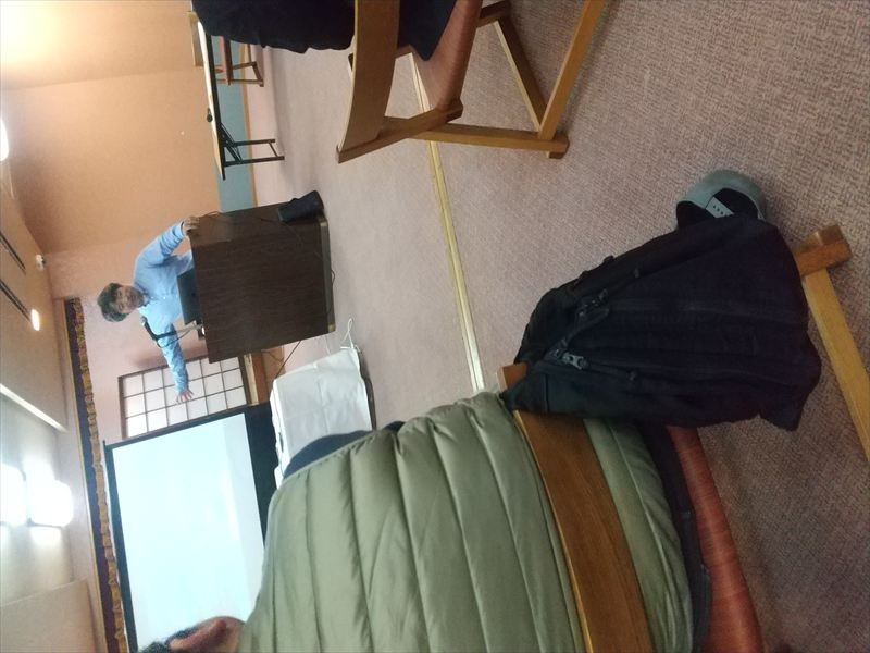 話す様子 三浦氏