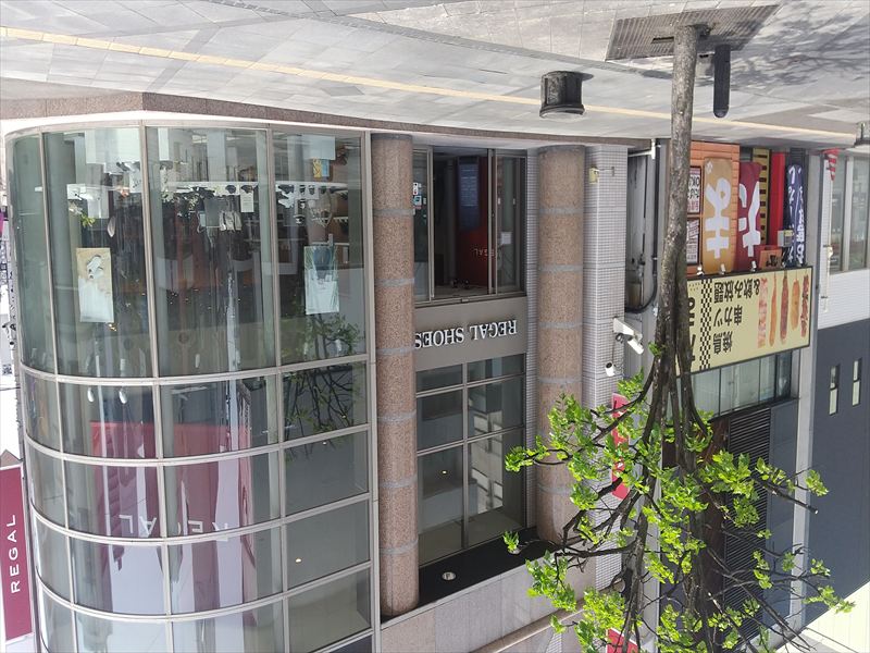 リーガル 3条店