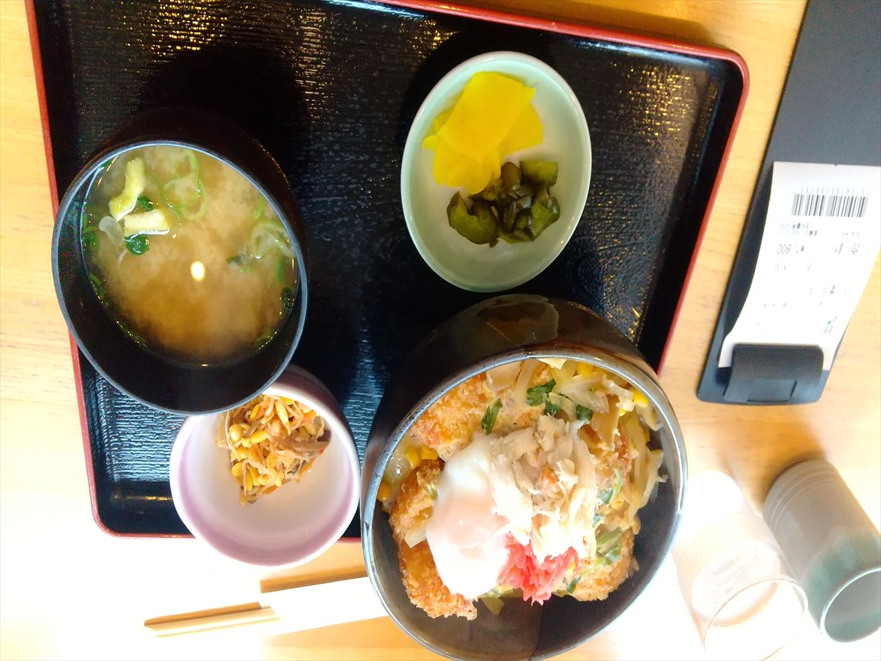 ホタテ・カニとじ丼