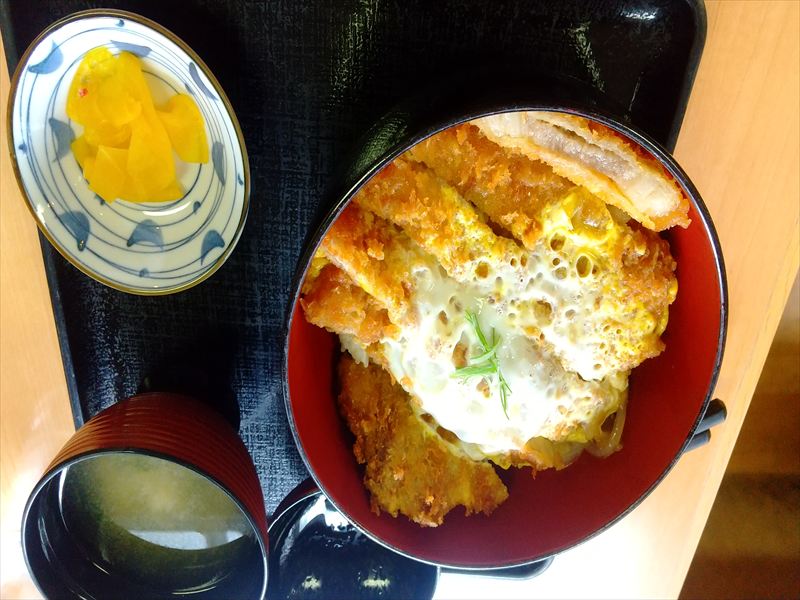 日赤 10日 地下食堂