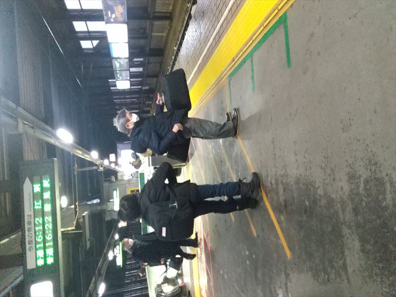 冬の琴似駅