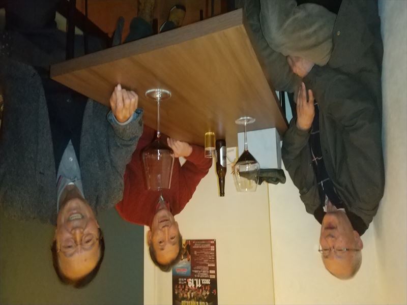 飲み会 3人