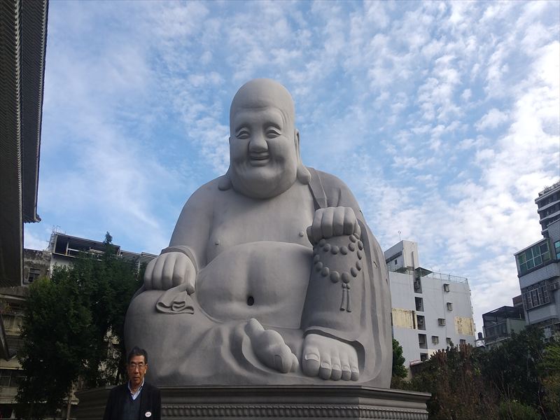 布袋さん 大きな像